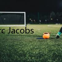 Marc Jacobs推出“香水粒”，花王發(fā)布肚臍清潔劑